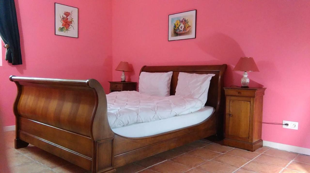 Bed and Breakfast Le Douitel Roncey Exterior foto