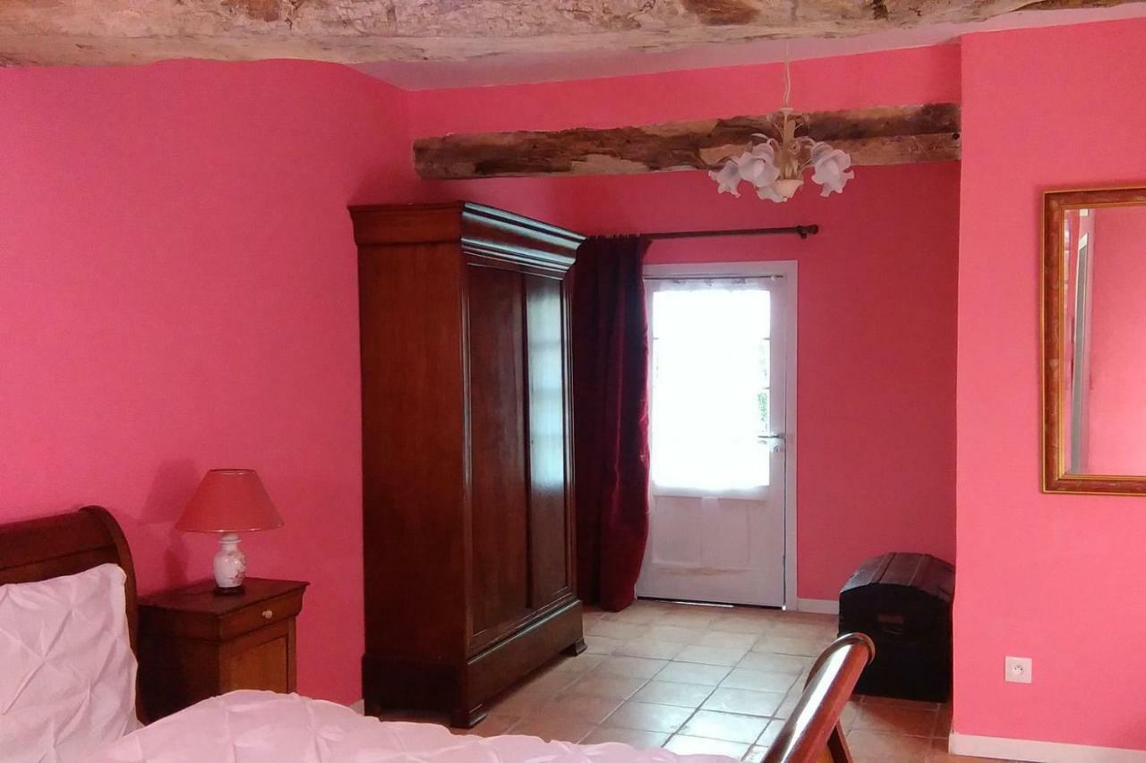 Bed and Breakfast Le Douitel Roncey Exterior foto